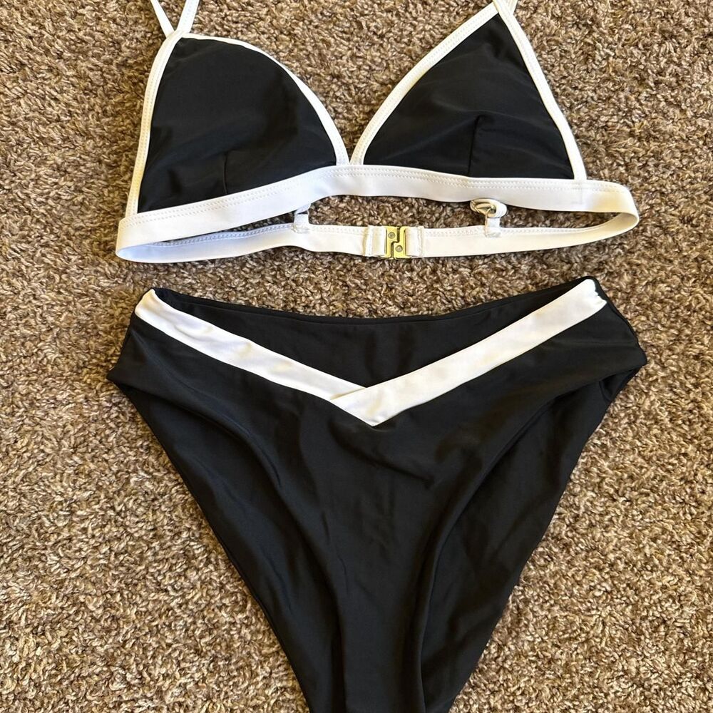 Unbranded Women's Black and White Bikinis-and-tankini-sets